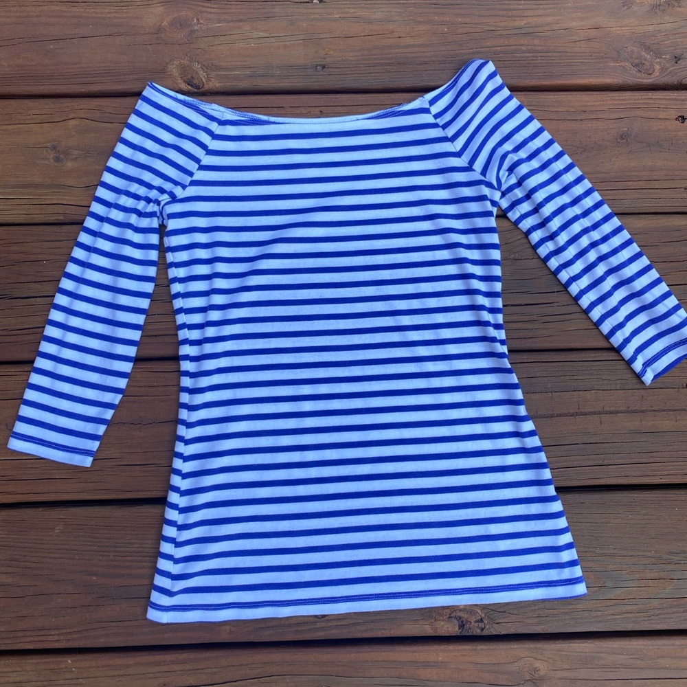 Old Navy adult medium shirt